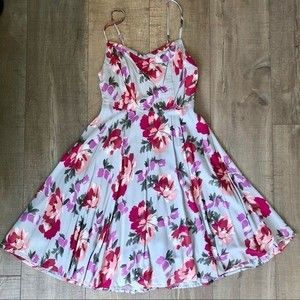 A line strap dress with zipper in back